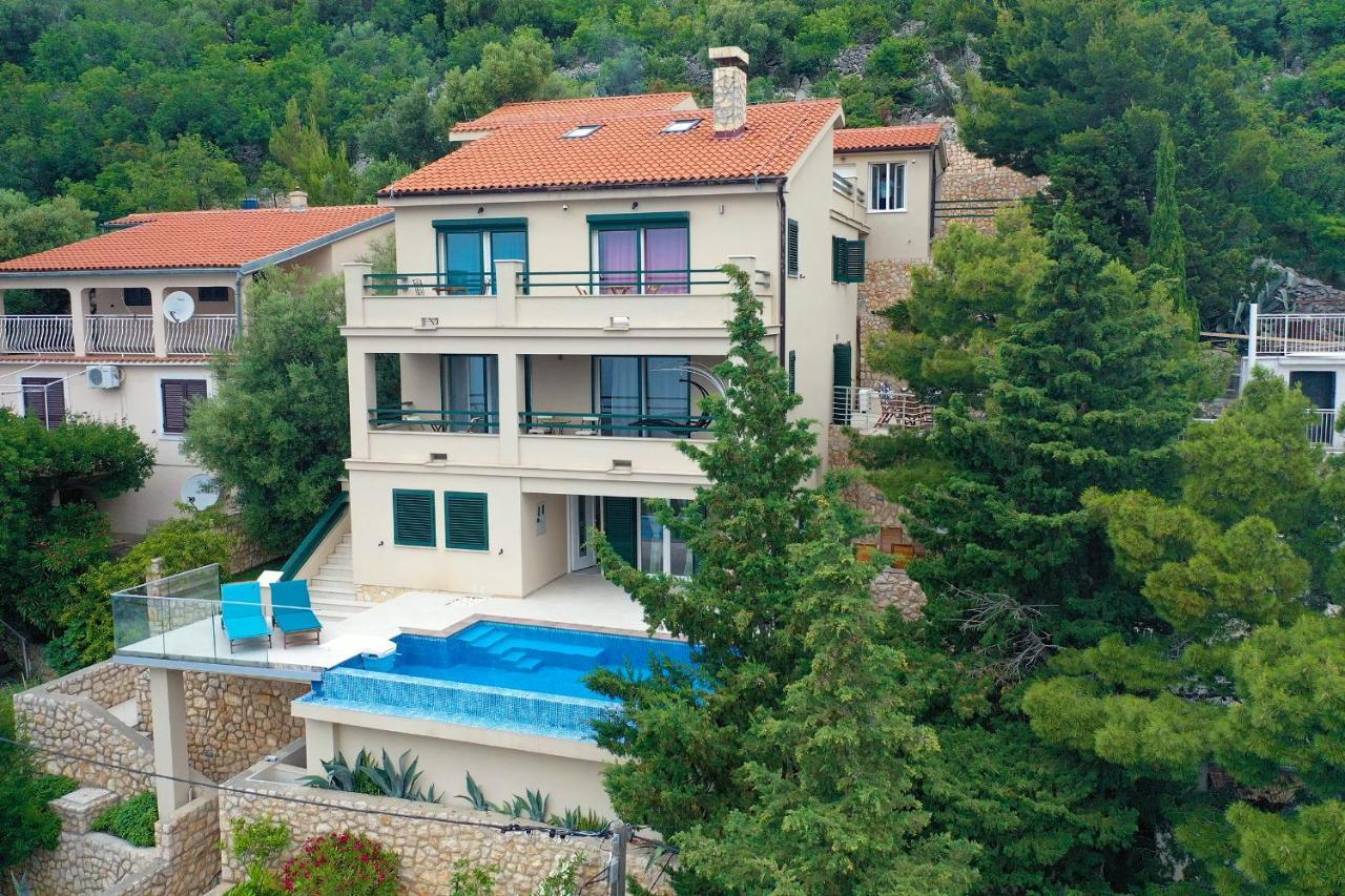 Villa Relax , With Seaview And Two Pools Near Beach Starigrad  Exterior photo